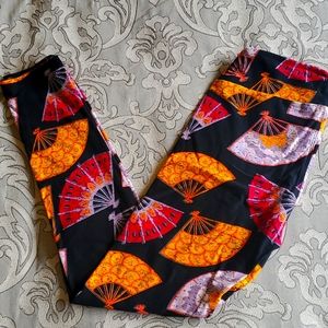 Asian Fan Leggings